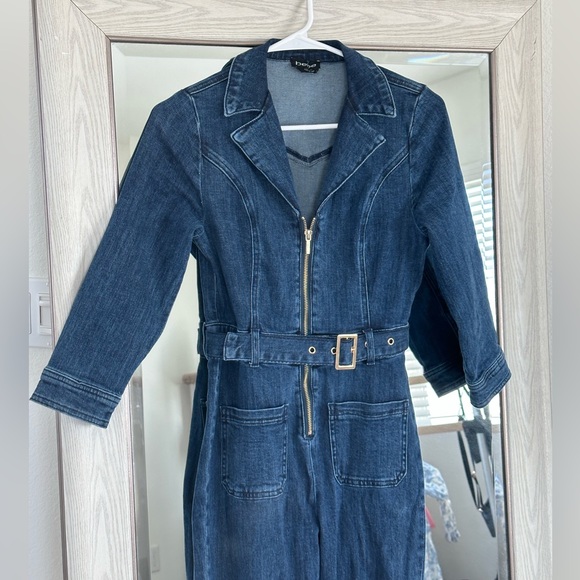 BEBE BELTED DENIM JUMPSUIT - Picture 10 of 10